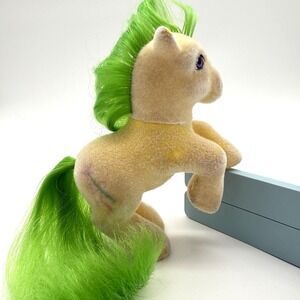 Vtg My Little Pony G1 1985 MAGIC STAR‎ So Soft Rearing Flocked Yellow Green Hair